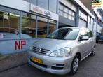 Toyota Avensis Verso 2.0i Linea Luna 5p Automaat, 1998 cc, 4 cilinders, 150 pk, Bedrijf
