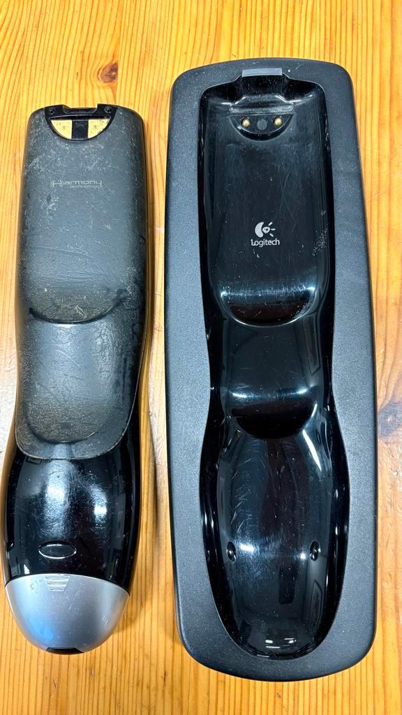 Logitech Harmony One Universele Afstandsbediening, Audio, Tv en Foto, Afstandsbedieningen, Gebruikt, Origineel, Tv, Met display