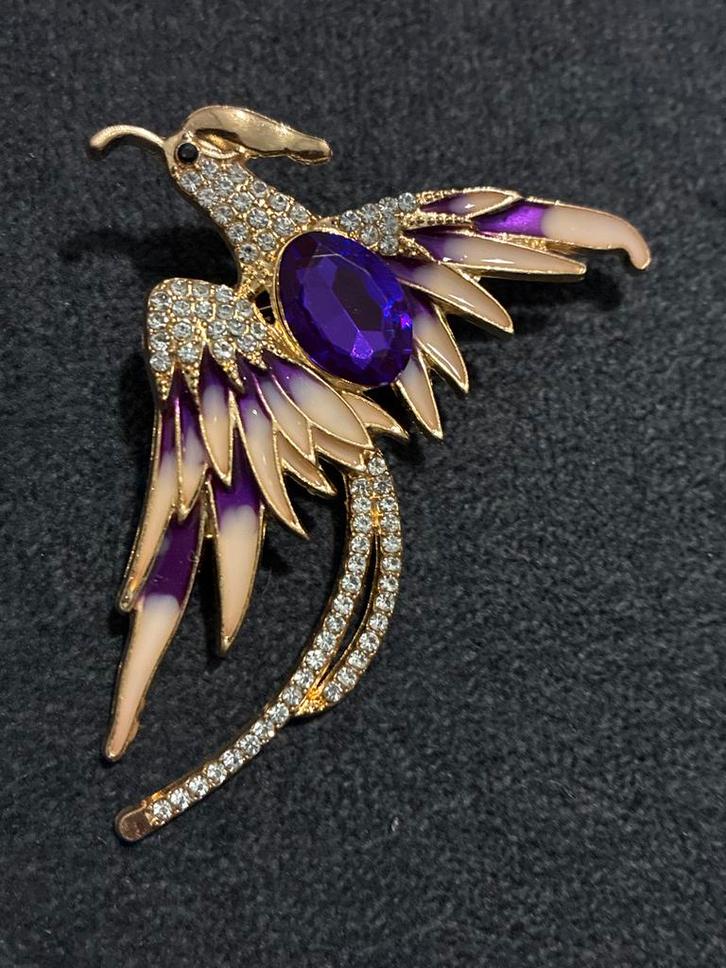 Elegante vogel broche met strass en edelsteen, Sieraden, Tassen en Uiterlijk, Broches, Zo goed als nieuw, Overige materialen, Goud