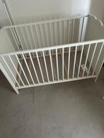 Ledikant Prenatal (inclusief matras en beschermers), Ophalen, Zo goed als nieuw, Ledikant