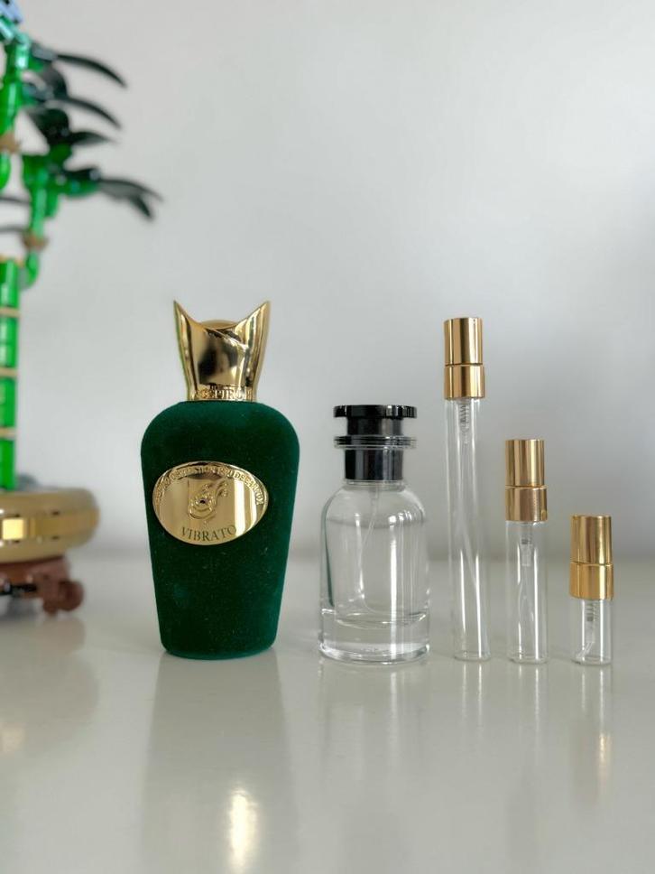 Sospiro Vibrato tester/sample/decant, Sieraden, Tassen en Uiterlijk, Uiterlijk | Parfum, Nieuw, Ophalen of Verzenden