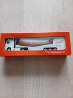 WSI models Volvo FH Sanquin bloedvoorziening 1:87, Hobby en Vrije tijd, Modelauto's | 1:87, Ophalen of Verzenden, Nieuw, Bus of Vrachtwagen