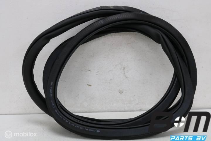 Portierrubber linksachter Skoda Octavia 3 Combi 5E9867367D, Auto-onderdelen, Interieur en Bekleding, Gebruikt