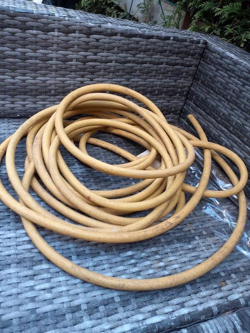 2waterslangen 5 meter en 1 tussen 8 en 10m in goede staat, Tuin en Terras, Tuinslangen, Zo goed als nieuw, Tuinslang, Ophalen of Verzenden