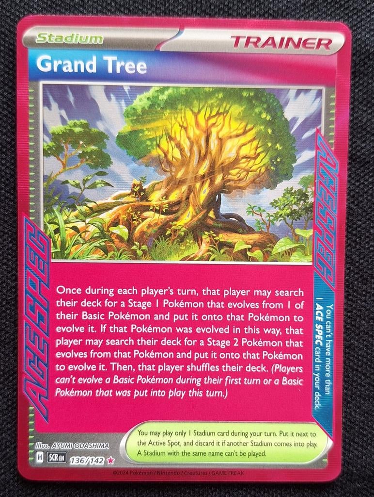 Pokémon Grand Tree Stadium Trainer 136/142 Stellar Crown, Ophalen of Verzenden, Zo goed als nieuw, Losse kaart, Foil