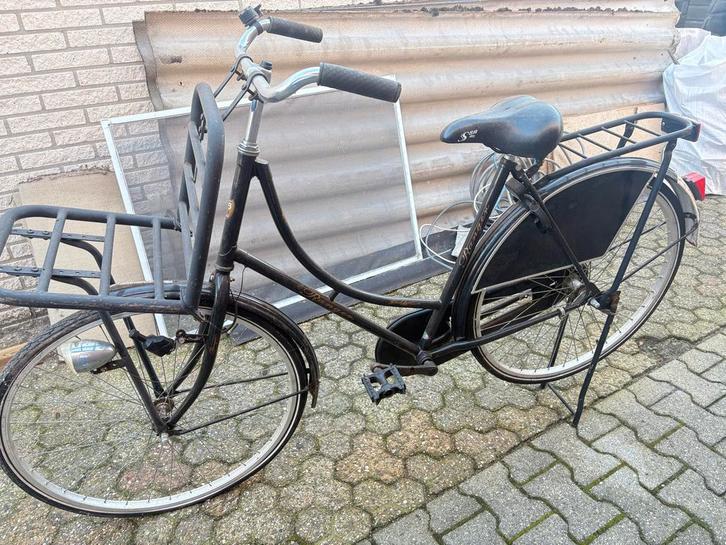 Gebruikte Omafiets met Dragers, Fietsen en Brommers, Fietsen | Dames | Omafietsen, Gebruikt, 53 tot 56 cm, Versnellingen, Ophalen of Verzenden