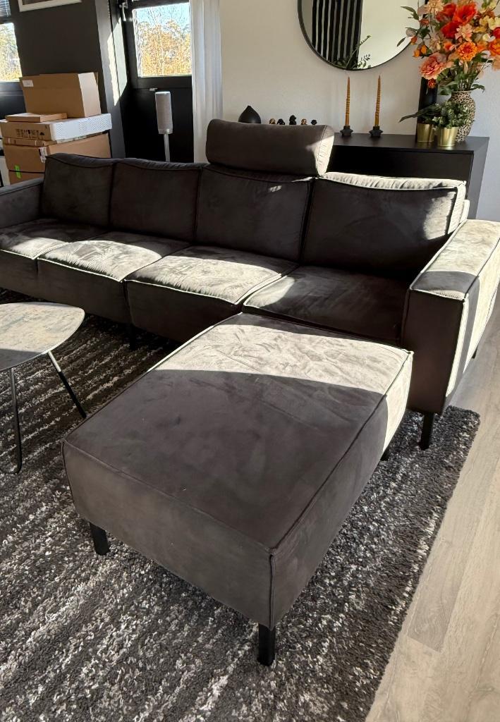 4+2 zitbank en hocker, Huis en Inrichting, Banken | Bankstellen, Zo goed als nieuw, Rechte bank, Vierpersoons of meer, 200 tot 250 cm