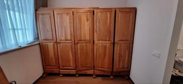 Licht eiken houten kast delen. beschikbaar voor biedingen