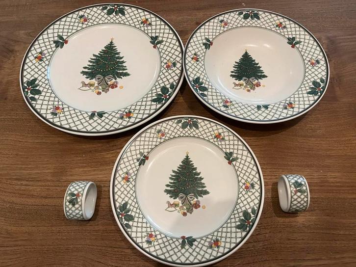 Mikasa Heritage cab08 Christmas Story, Antiek en Kunst, Antiek | Servies los, Ophalen
