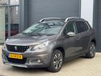 Peugeot 2008 1.2 PureTech Allure / Navi / Pano / Camera / Le, Auto's, Peugeot, 450 kg, Gebruikt, Euro 6, 1199 cc