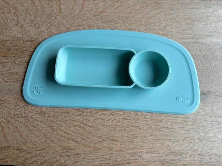 Stokke ezpz silliconen placemet met bordje, Kinderen en Baby's, Babyvoeding en Toebehoren, Zo goed als nieuw, Overige typen, Ophalen of Verzenden