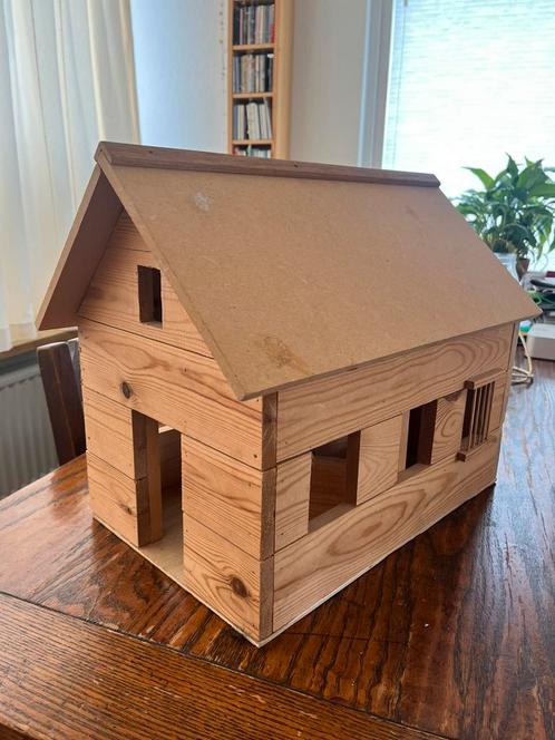 Houten model paardenstal, Kinderen en Baby's, Speelgoed | Houten speelgoed, Gebruikt, Overige typen, Ophalen