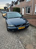 Volvo S60 2.4 140PK AUT 2002 Blauw, Auto's, Blauw, S60, 2435 cc, 1600 kg