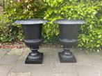 2 gietijzeren tuinvazen bloempotten, Ophalen