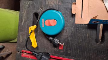 2x Bosch Handyroll automatische oprolbare verlengsnoer beschikbaar voor biedingen
