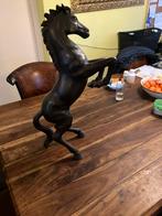 Bronzen Paard, Ophalen