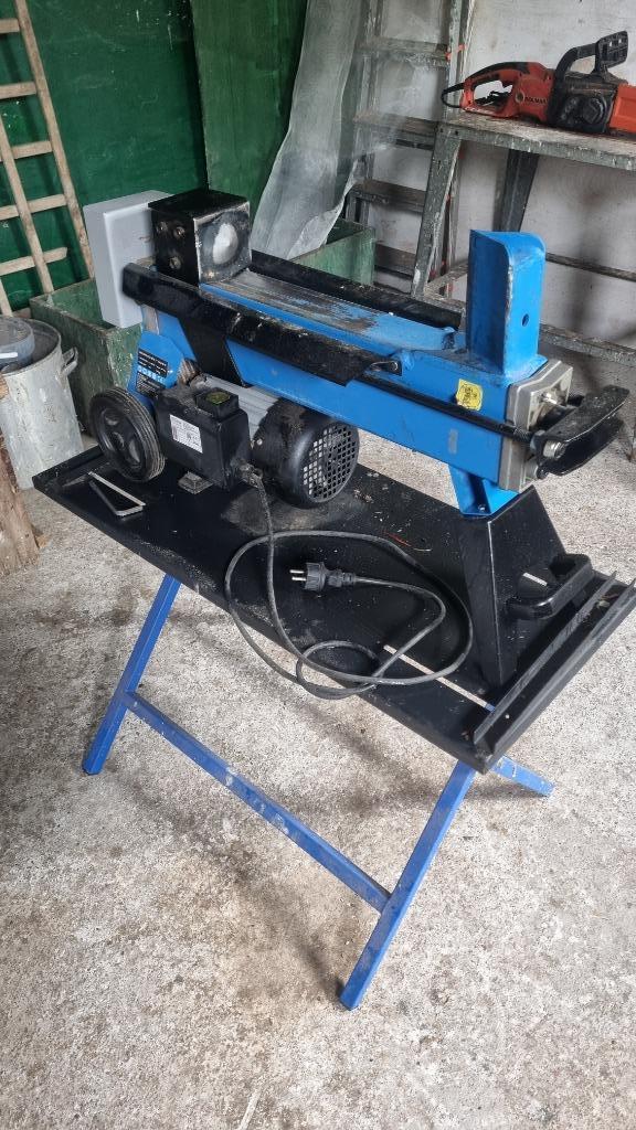 Houtklover + werktafel (Gude), Tuin en Terras, Kloofmachines, Gebruikt, Liggend, Elektrisch, Ophalen