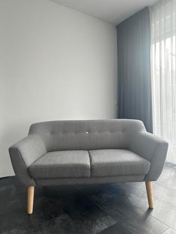 Sofa bank grijs beschikbaar voor biedingen