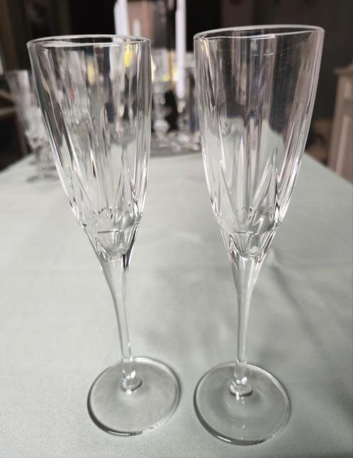 2 Amaretto DiSaronno RCR
Kristalglas Italiana Flutes/ glazen, Antiek en Kunst, Antiek | Glas en Kristal, Ophalen of Verzenden