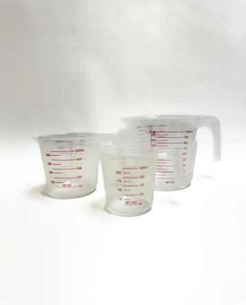 Set van 3 Maatbekers Nieuw €5.50 beschikbaar voor biedingen