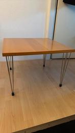 Ikea stevige bijzettafel. RVS poten, Minder dan 45 cm, Gebruikt, Vierkant, Hout