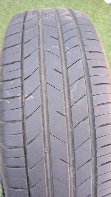 KUMHO ECSTA HS52 215/65 R17 beschikbaar voor biedingen
