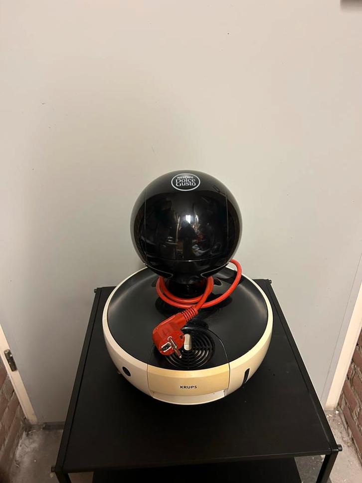 Krups Dolce Gusto Drop Koffiezetapparaat, Witgoed en Apparatuur, Koffiezetapparaten, Gebruikt, Koffiepads en cups, Koffiemachine