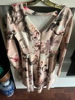 Roze Closet London Jurk met Bloemenprint,maat 38(M), Maat 38/40 (M), Ophalen of Verzenden, Zo goed als nieuw, Roze