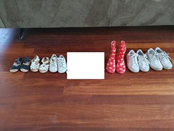 390  /  SCHOENTJES  MAAT   22  t/m  31 beschikbaar voor biedingen