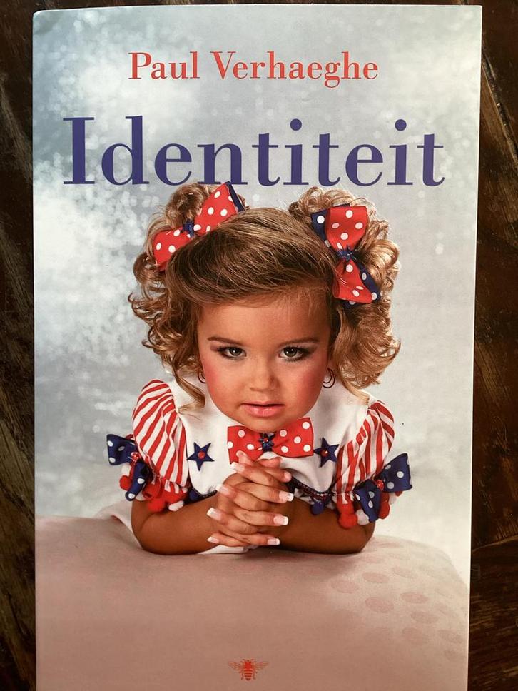 Identiteit - Paul Verhaeghe, Boeken, Psychologie, Zo goed als nieuw, Klinische psychologie, Ophalen of Verzenden
