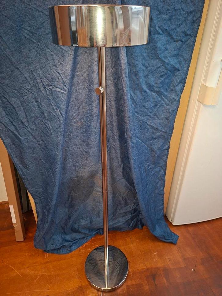 designlamp 140 cm. hoog kap diameter 30 cm., Huis en Inrichting, Lampen | Vloerlampen, Gebruikt, Ophalen