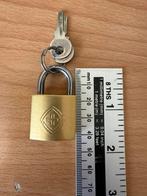 1000x plus Kleine slotten + - 40mm groot Doe Een Bod!!, Ophalen of Verzenden, Overige typen