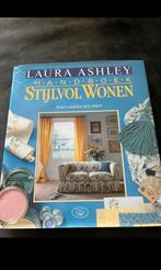 Laura Ashley Stijlvol Wonen ( handboek), Ophalen of Verzenden, Zo goed als nieuw, Interieur en Design