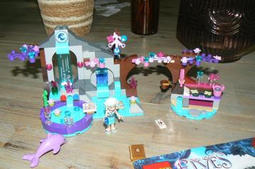 Te koop: Lego Elves Naida;s Spa Secret 41072 met boek beschikbaar voor biedingen