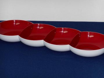 Tupperware Allegra Tapasschaal Rood beschikbaar voor biedingen