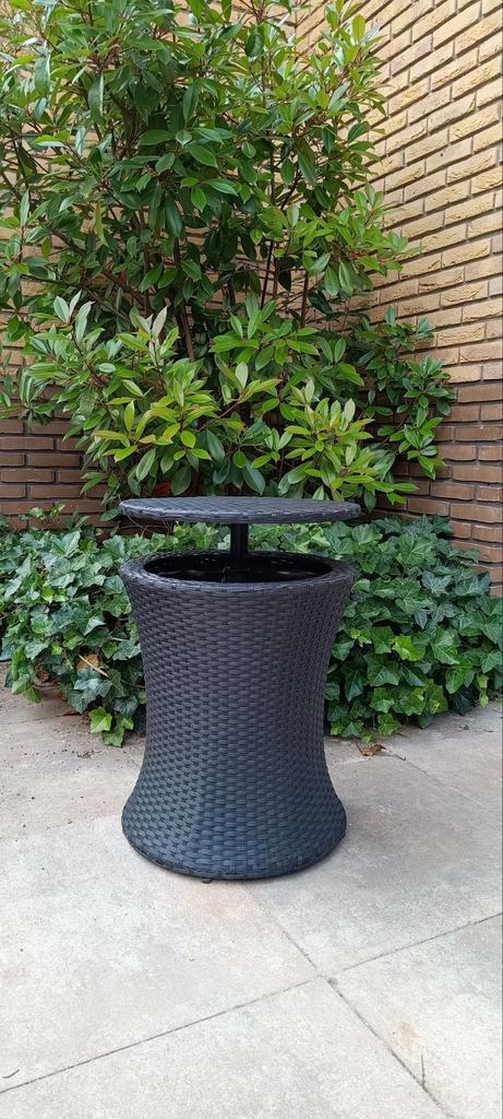 Coolbar, koeltafel wicker, weerbestendig, party tafel, Tuin en Terras, Tuintafels, Zo goed als nieuw, Vierkant, Wicker, Ophalen of Verzenden