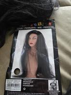 5 zwarte pruiken samen voor 15,00 euro, Ophalen of Verzenden, Zo goed als nieuw, Carnaval