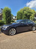 BMW 5-Serie 3.0 I 530 AUT 2003 Blauw, Auto's, BMW, Automaat, Achterwielaandrijving, 2000 kg, Blauw