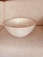 2 prachtige roomkleurige houten schalen voor decoratie, Antiek en Kunst, Ophalen