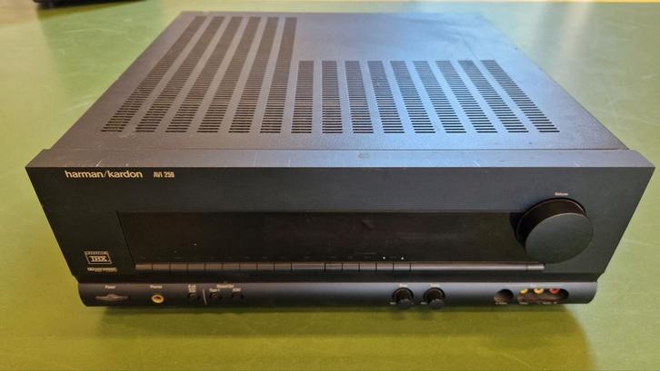 Harman-Kardon AVI250 - Topkwaliteit Audio!, Audio, Tv en Foto, Versterkers en Receivers, Gebruikt, Stereo, 60 tot 120 watt, Overige merken