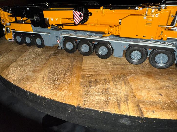 Liebherr LTM1650 WSI Kraan  incl. Acher Stempels + Y-afsp, Hobby en Vrije tijd, Modelauto's | 1:50, Nieuw, Hijskraan, Tractor of Landbouw