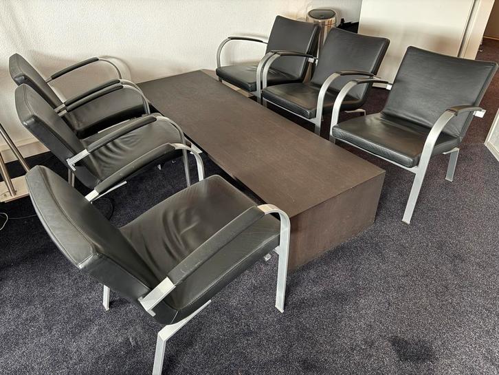 Leolux tafel met 5 stoelen - Apart verkrijgbaar, Huis en Inrichting, Stoelen, Zo goed als nieuw, Vijf, Zes of meer stoelen, Hout