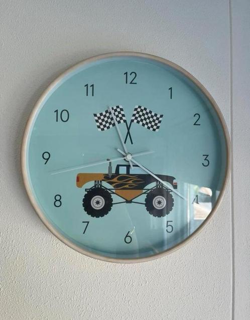Wandklok monstertruck, Kinderen en Baby's, Kinderkamer | Inrichting en Decoratie, Zo goed als nieuw, Klok, Ophalen of Verzenden