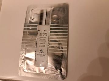 All day all year protection Sisley  beschikbaar voor biedingen