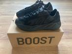 Adidas Yeezy Boost 700 MNVN - Maat 42 1/3, Kleding | Heren, Schoenen, Ophalen of Verzenden, Zo goed als nieuw, Zwart, Sneakers of Gympen