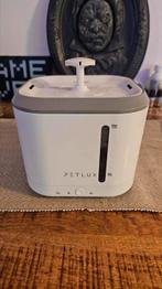 Petlux automatische drinkwater fontein met wifi, Boeken, Ophalen, Zo goed als nieuw