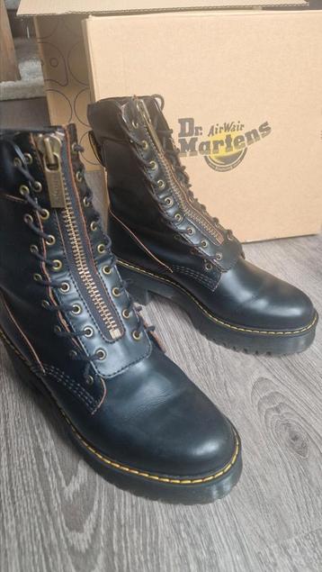 Docs, Dr. Martens zwart beschikbaar voor biedingen