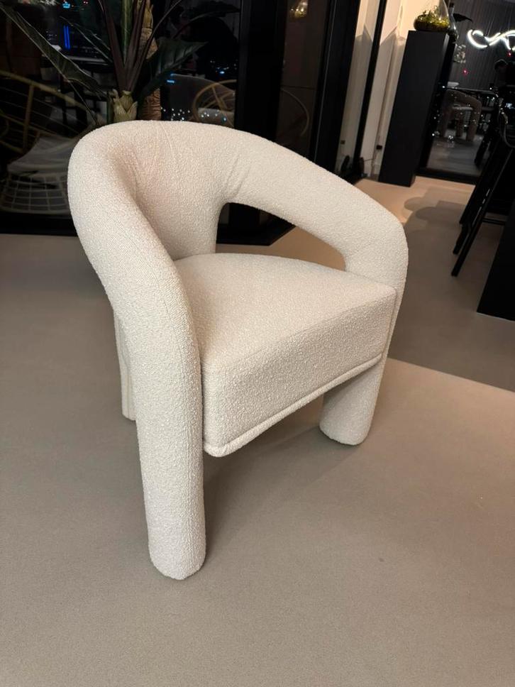 Greca gestoffeerde eetkamerstoel bouchle wit, Huis en Inrichting, Stoelen, Eén, Stof, Wit, Ophalen of Verzenden