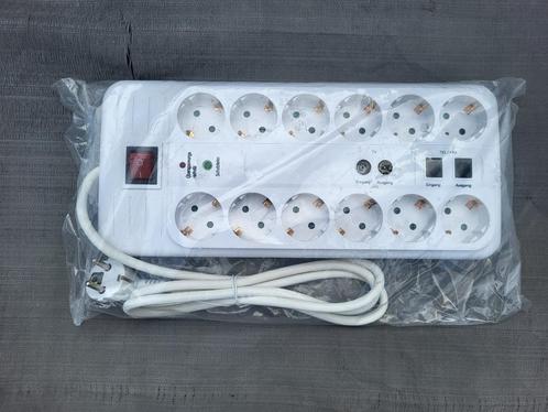 Stekkerdoos wit 12-voudig, Muziek en Instrumenten, Kabels en Stekkers, Nieuw, Apparatuur, Ophalen of Verzenden