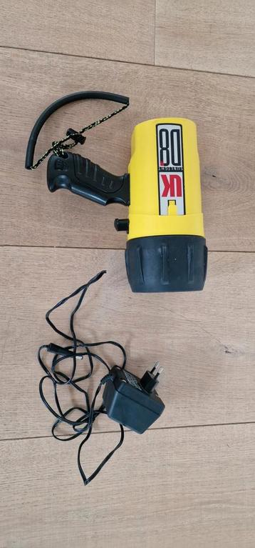 UK 80 Duiklamp met 2 standen + oplader beschikbaar voor biedingen